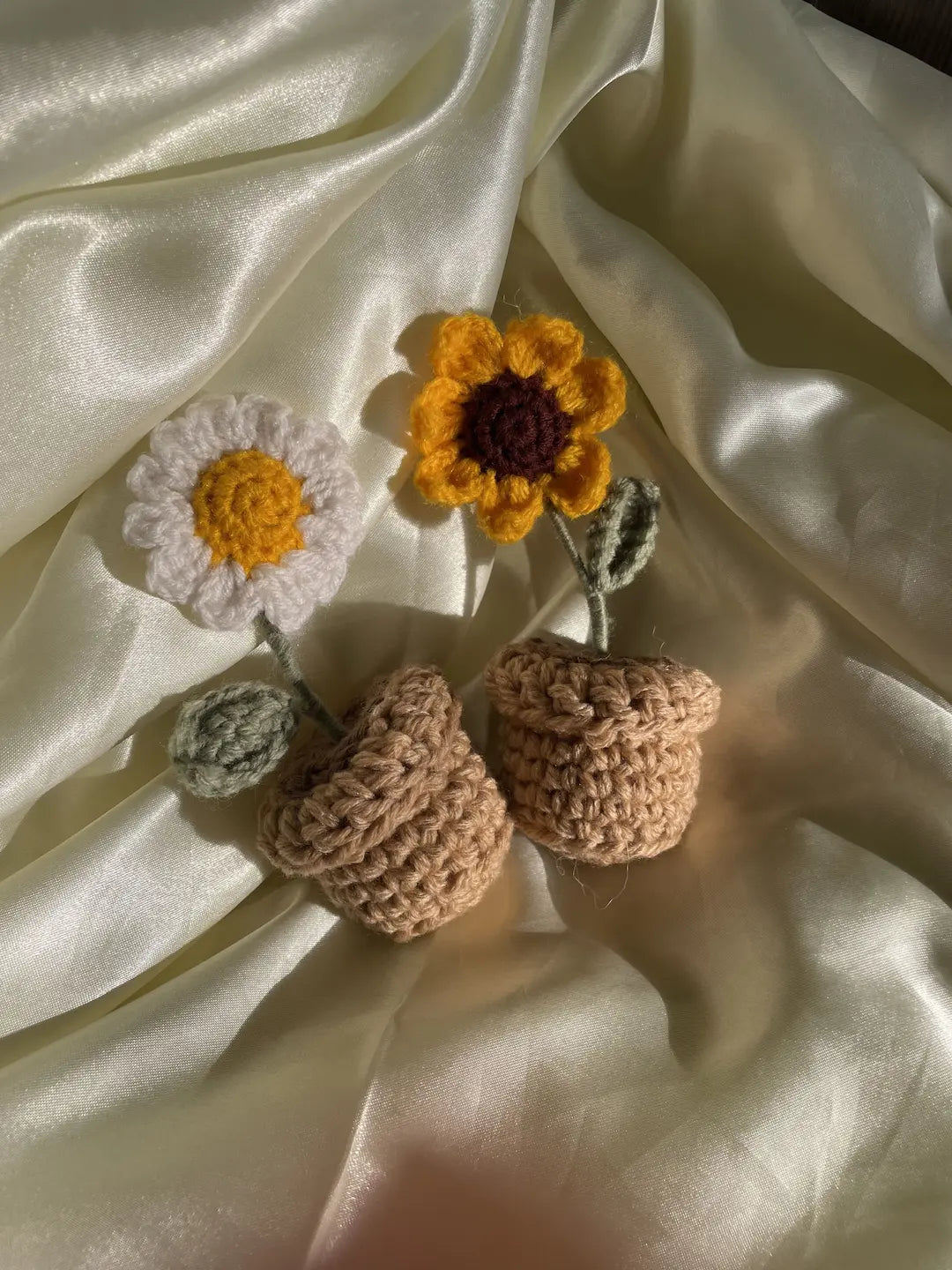 Set of 2 mini pots