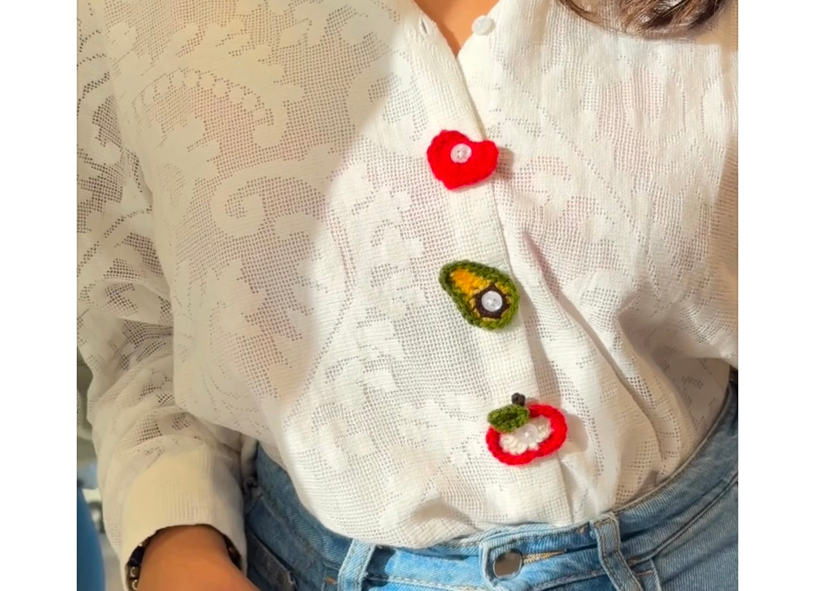 Crochet buttons