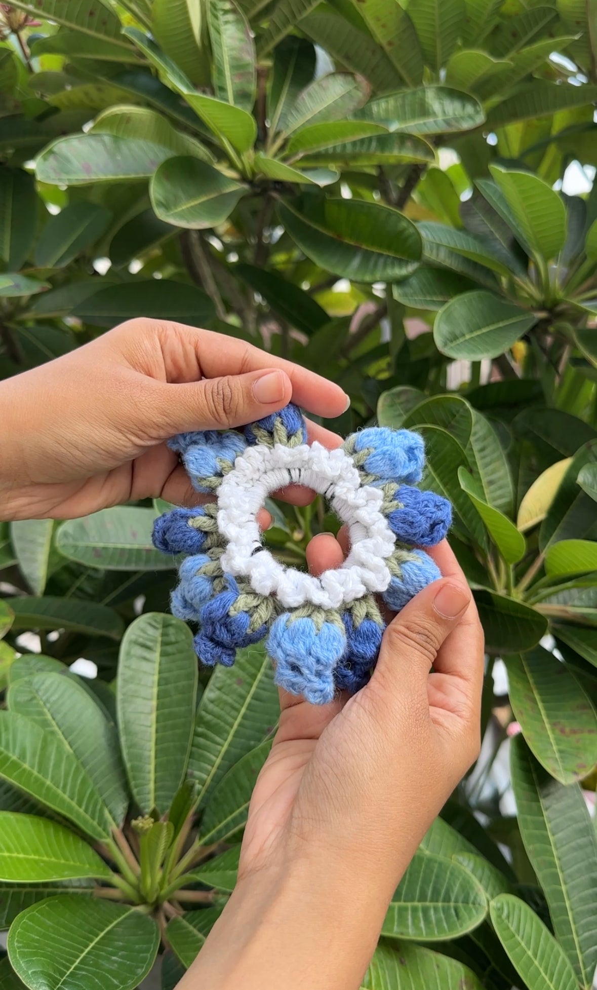 Tulip scrunchie
