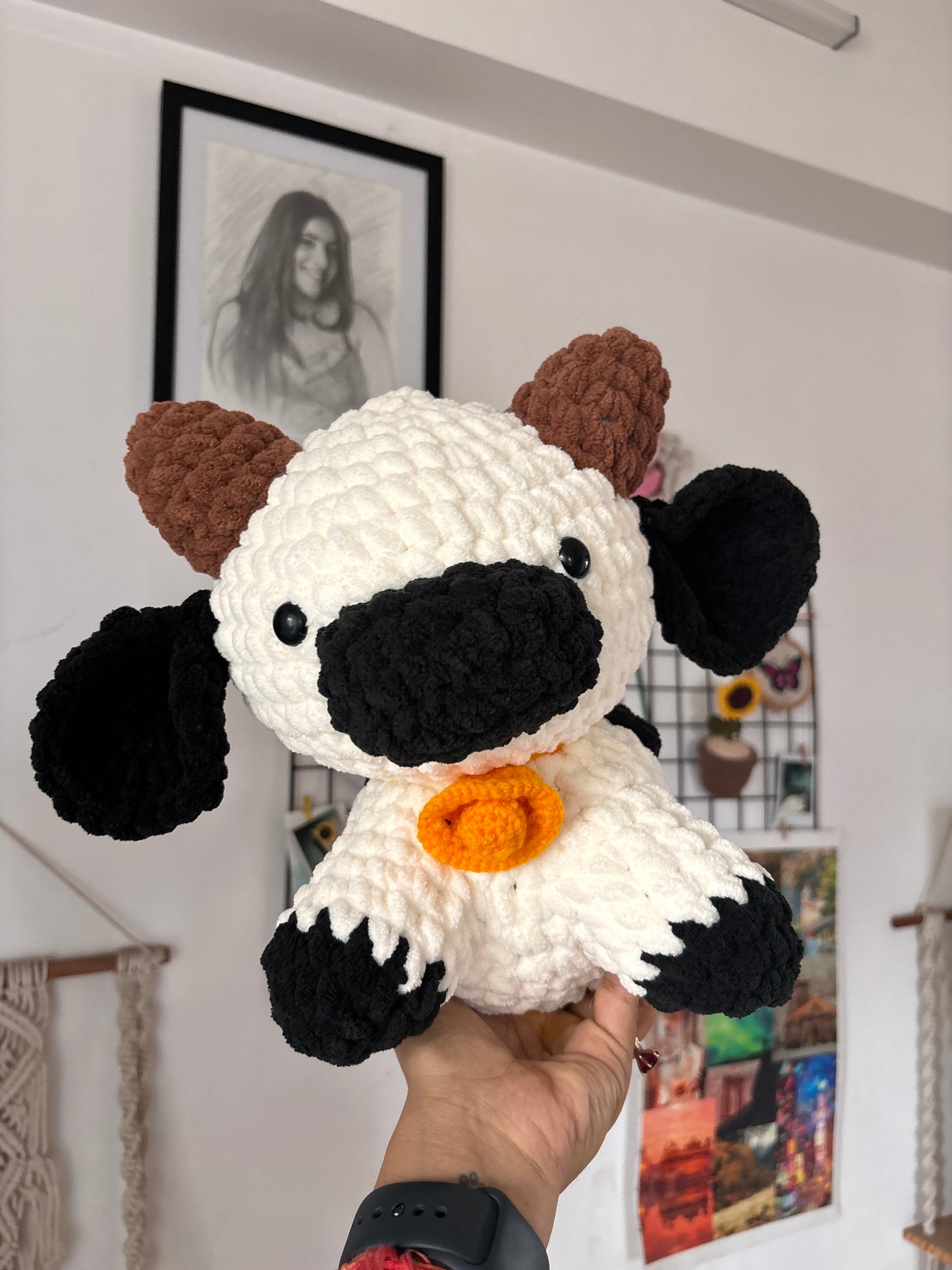 Cow plushie