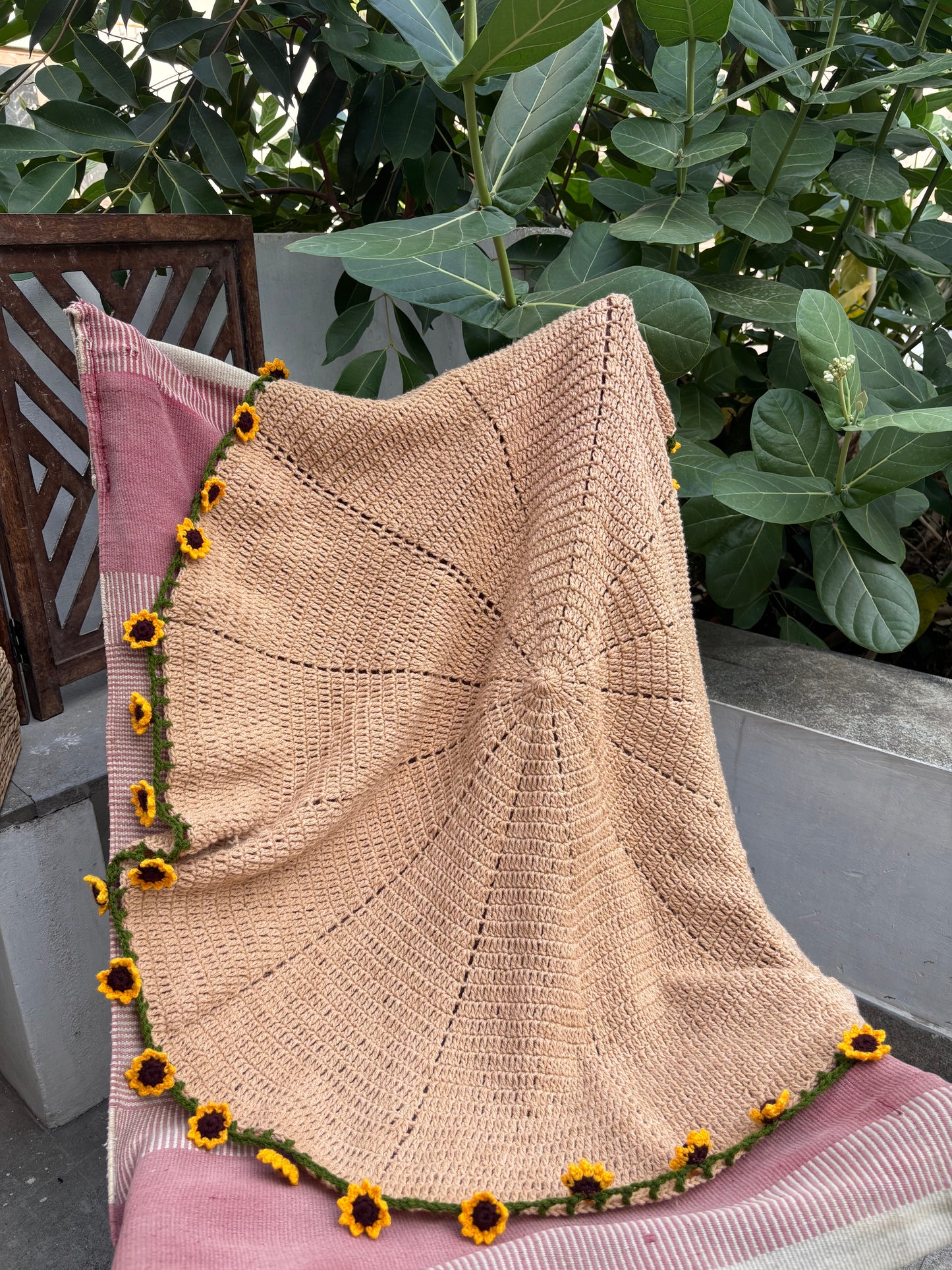 Sunflower bouquet blanket