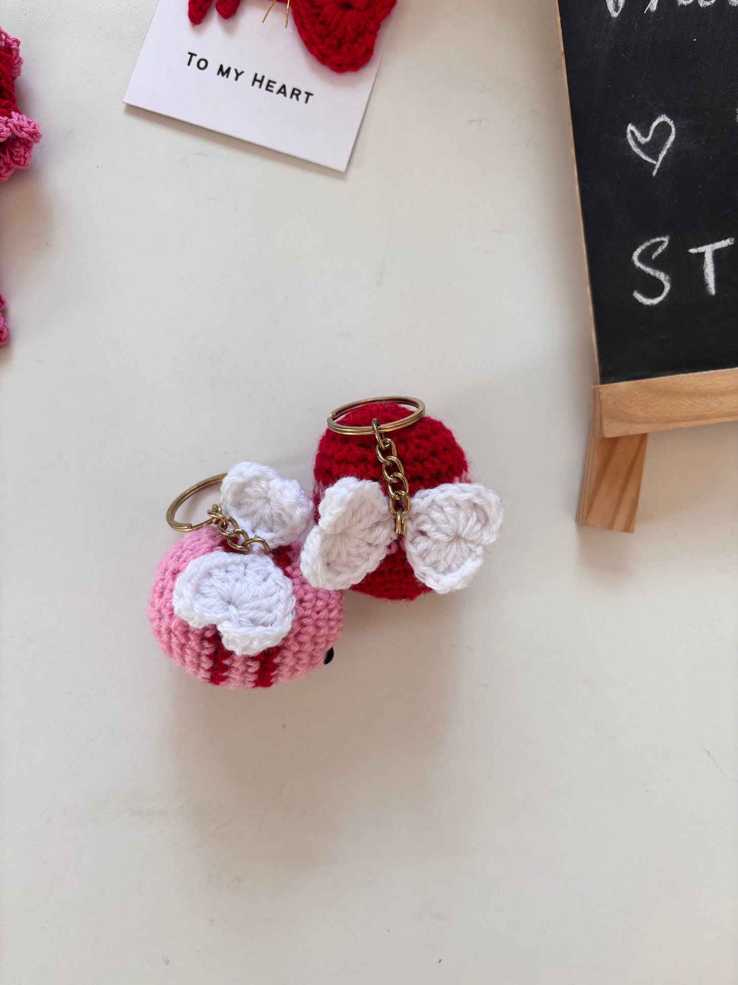 Magnetic Valentine bees