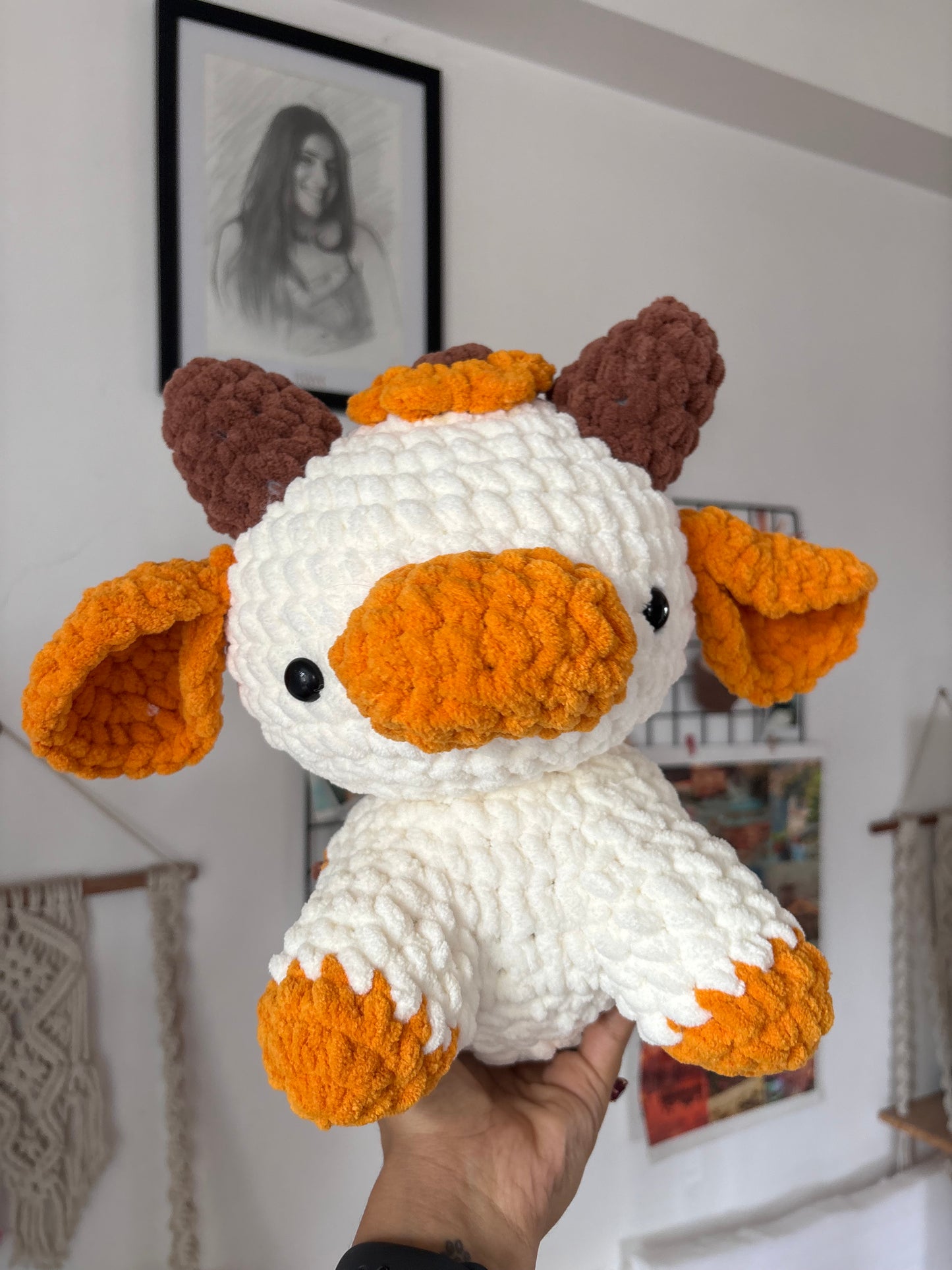 Cow plushie