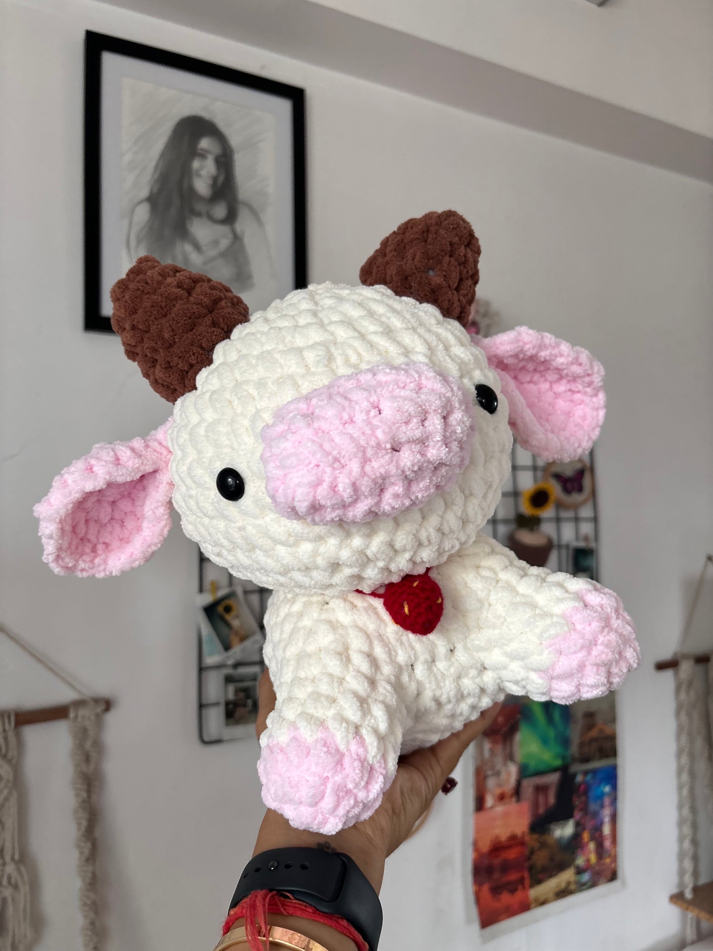 Cow plushie
